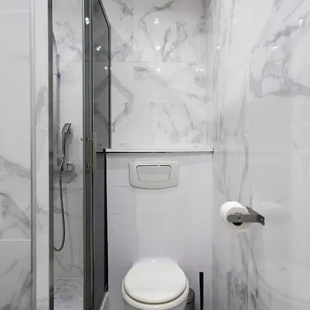 Cmg La Fayette/ Montmartre Paris